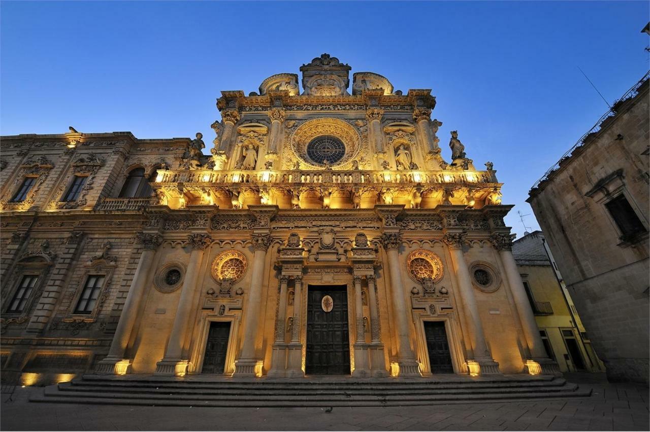 L'Angolo Di Oli' Lecce Exterior photo